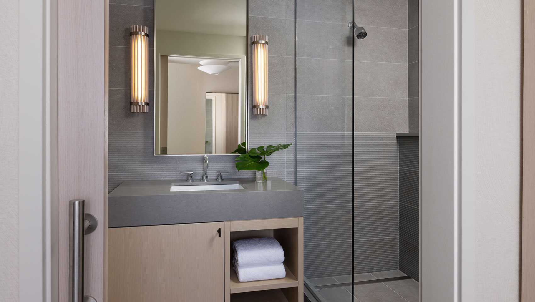 claret guest bathroom