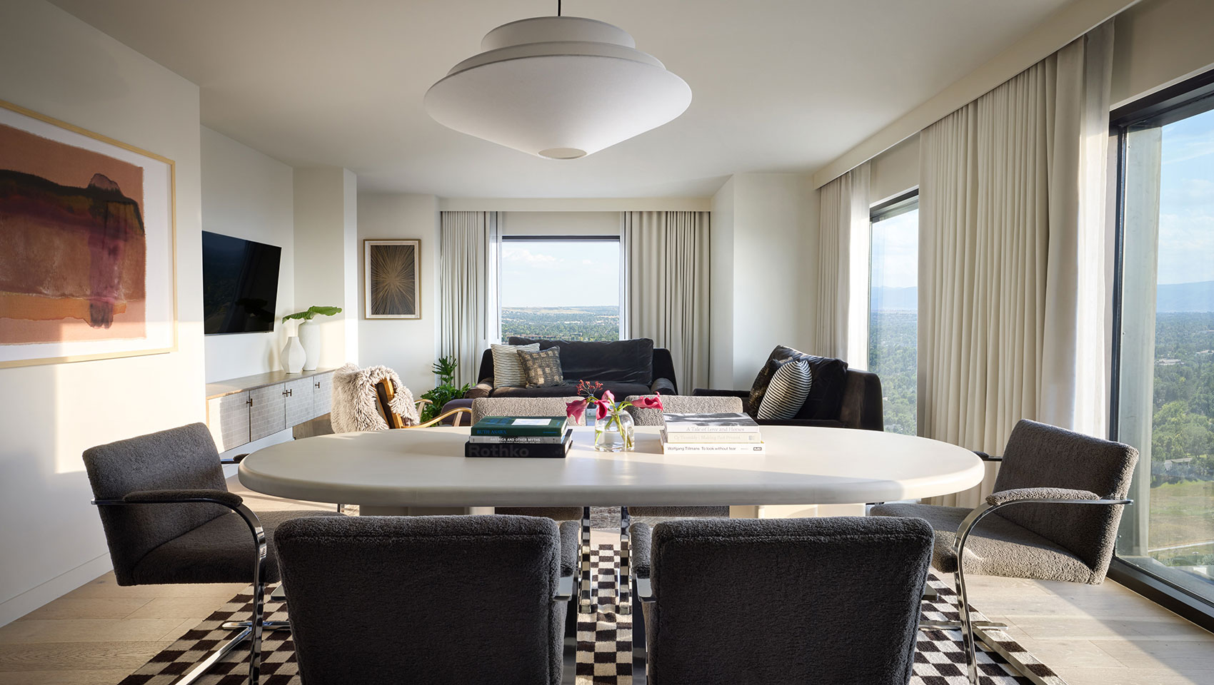 Aster Suite with Views